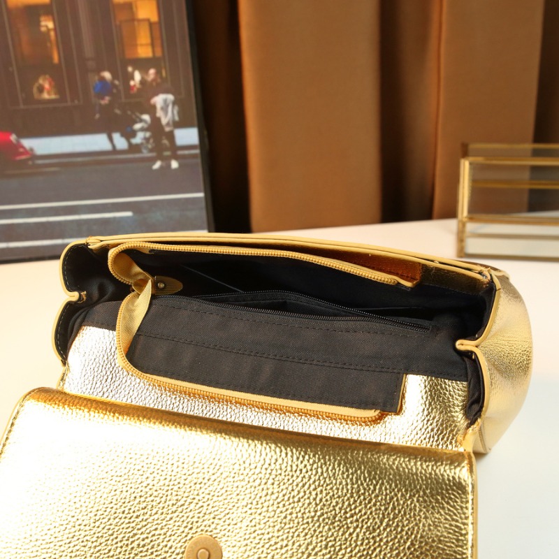 프리미엄 가죽으로 제작된 클래식하고 우아한 숄더백, 탈 - Luxury Bags For Sale 리뷰 및 가격